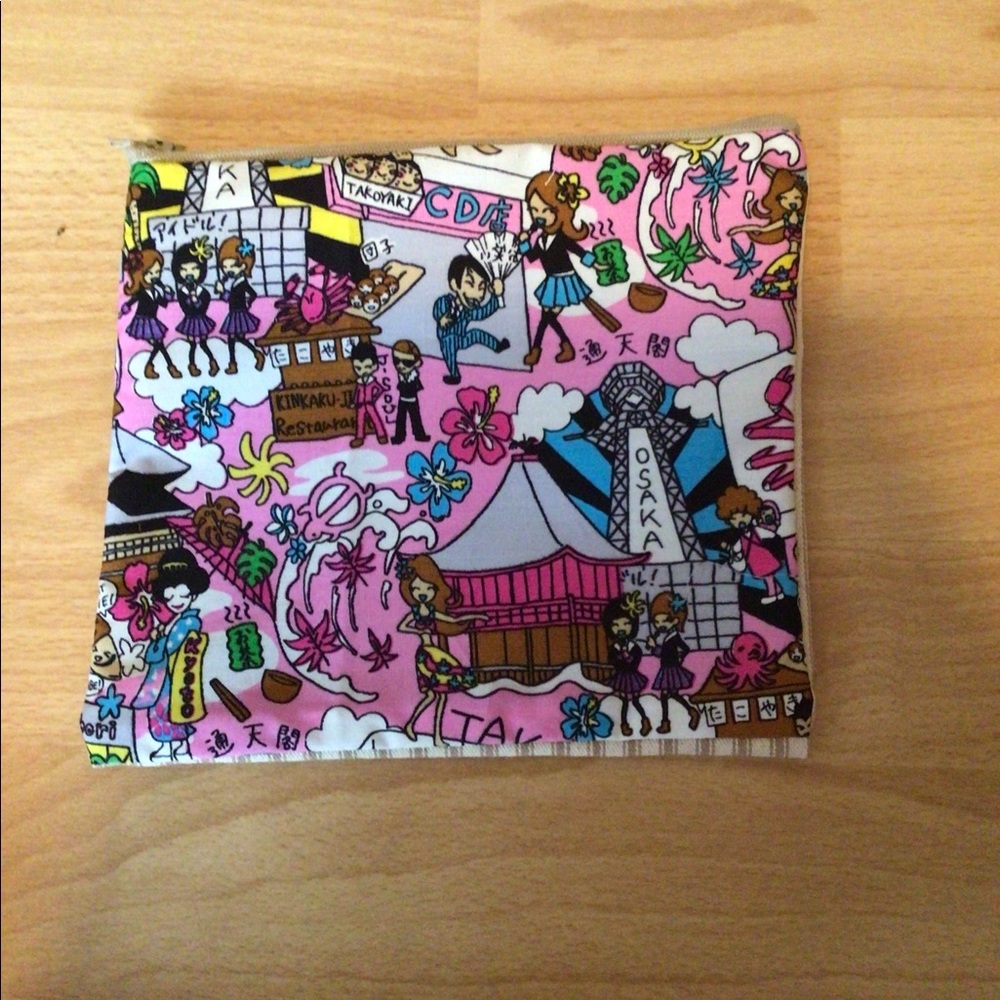 Handcrafted Japanese design pouch
